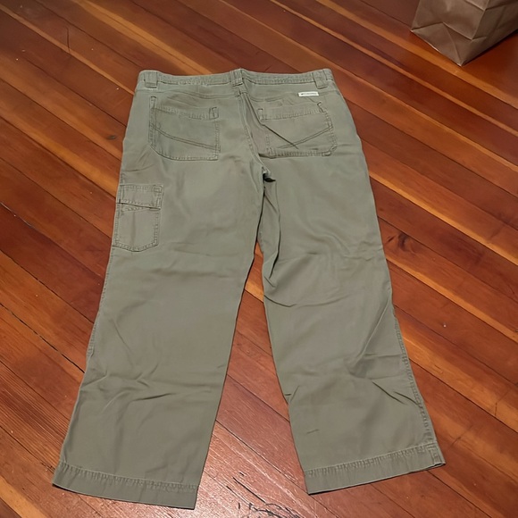 Men’s Columbia Omni-Shield Pants, 38x30 - Picture 2 of 10